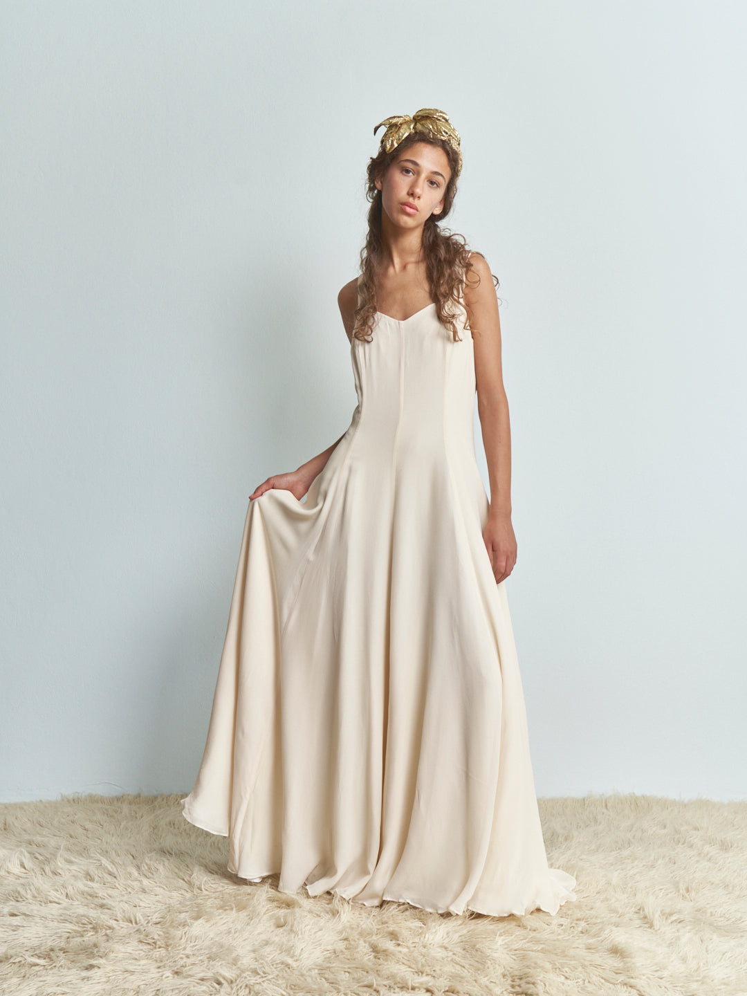 Abito da Sposa fine anni 90 in pura seta con spalline sottili e ampia gonna
