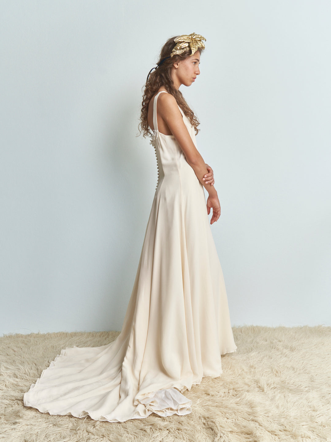 Abito da Sposa fine anni 90 in pura seta con spalline sottili e ampia gonna
