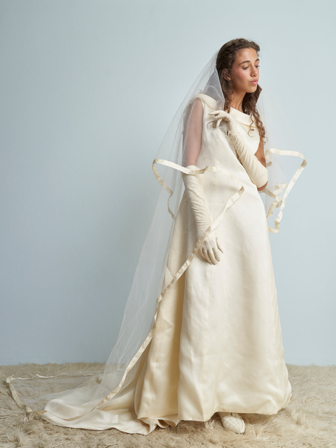 Abito da Sposa fine anni 90 in pura seta organza con scavo vintage