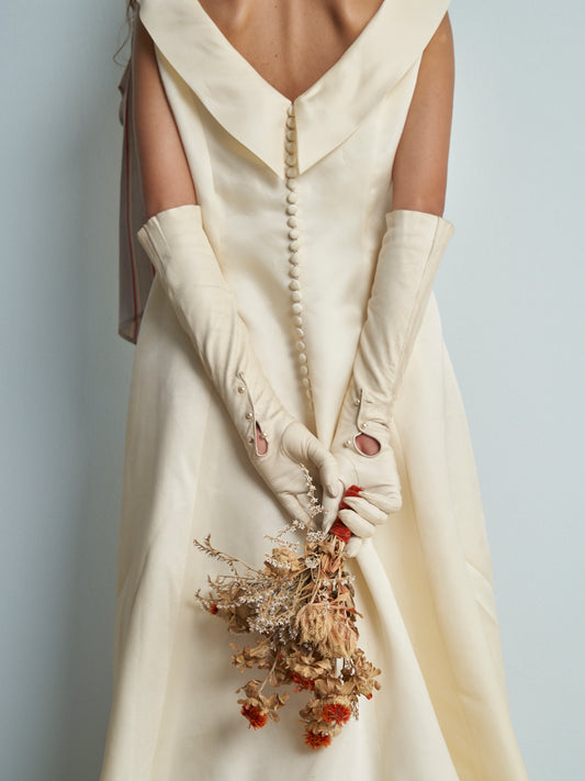 Abito da Sposa fine anni 90 in pura seta organza con scavo vintage