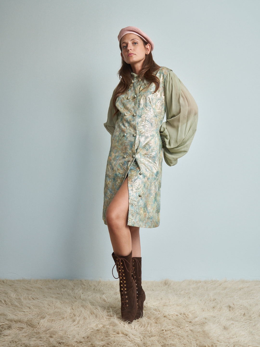 Abito anni 60 lurex broccato e seta verde salvia azzurro e oro