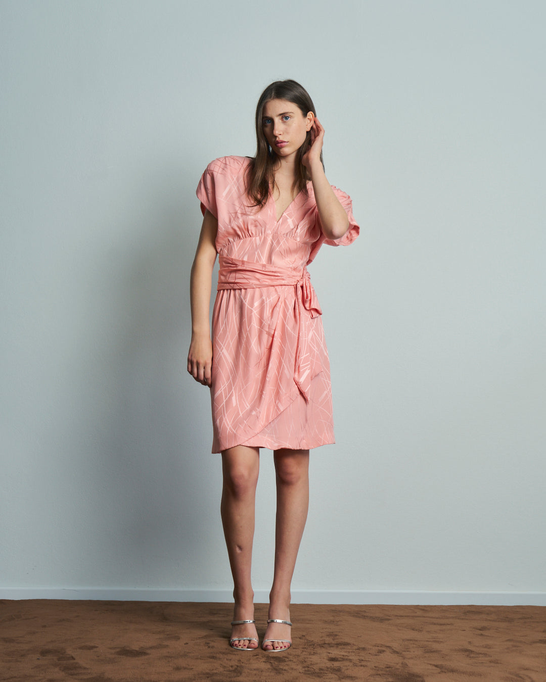 Abito sartoriale anni 80 in seta jacquard rosa