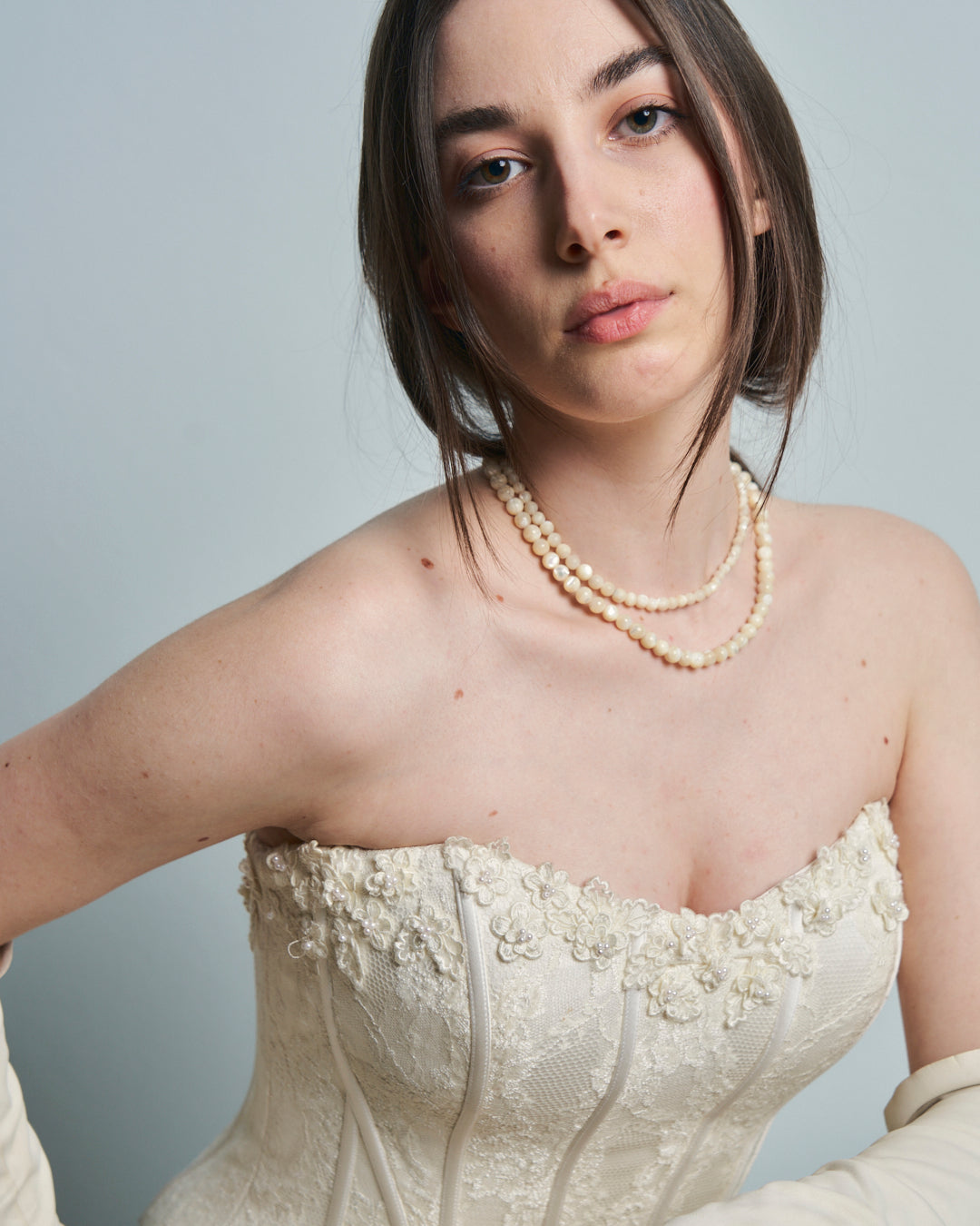 Abito da sposa con Bustino in pizzo steccato e gonna in pura seta organza anni 90