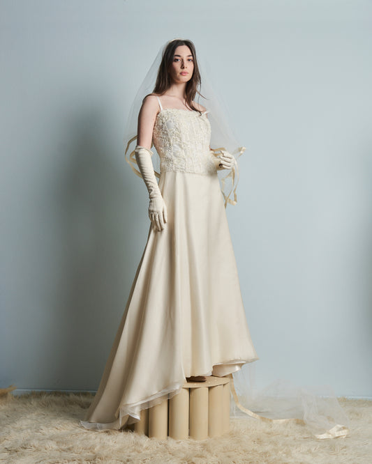 Abito da sposa bustino ricamato e gonna in pura seta anni 90