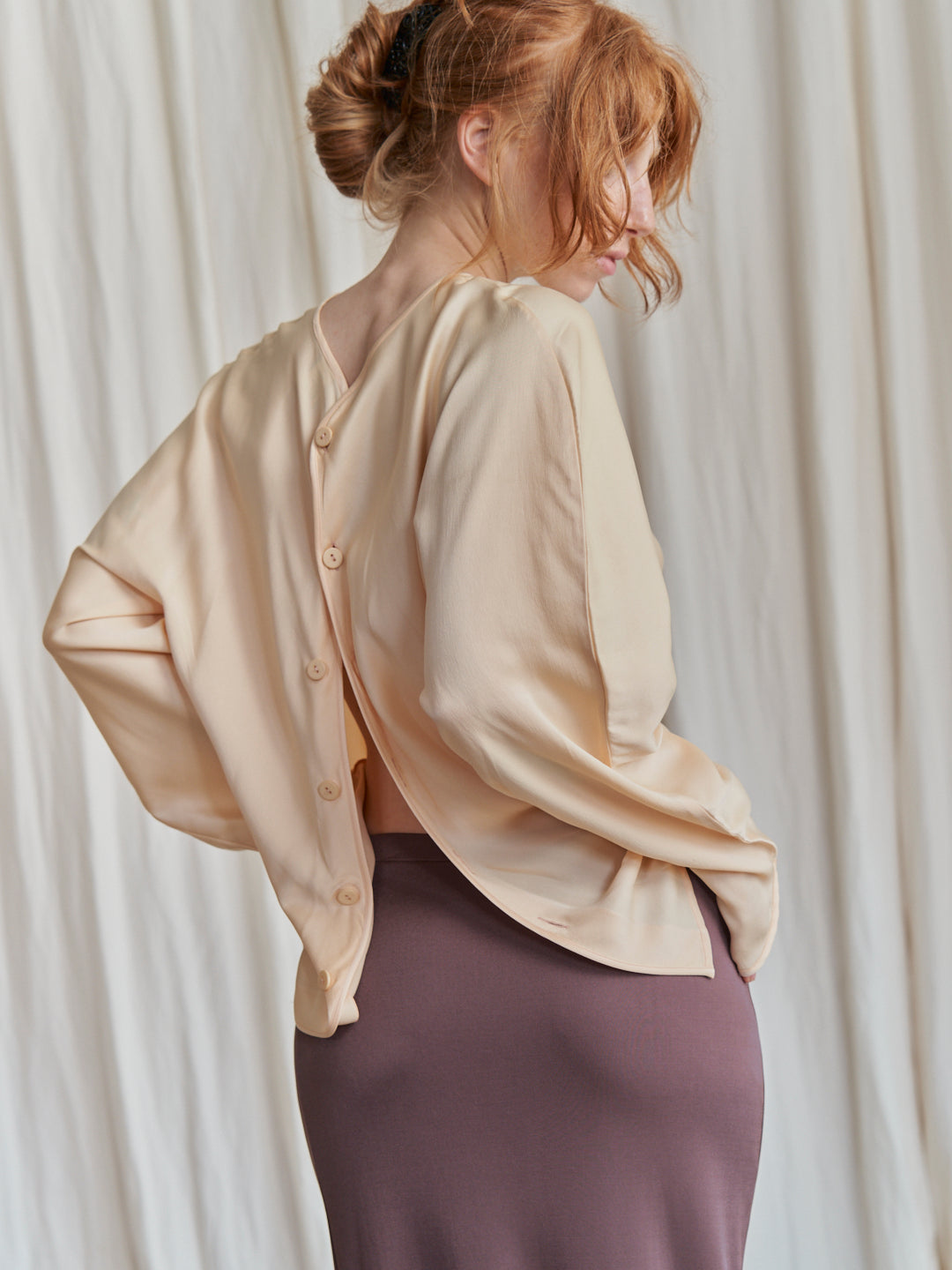 Blusa  Krizia anni 80 originale in seta con bottoni sul retro