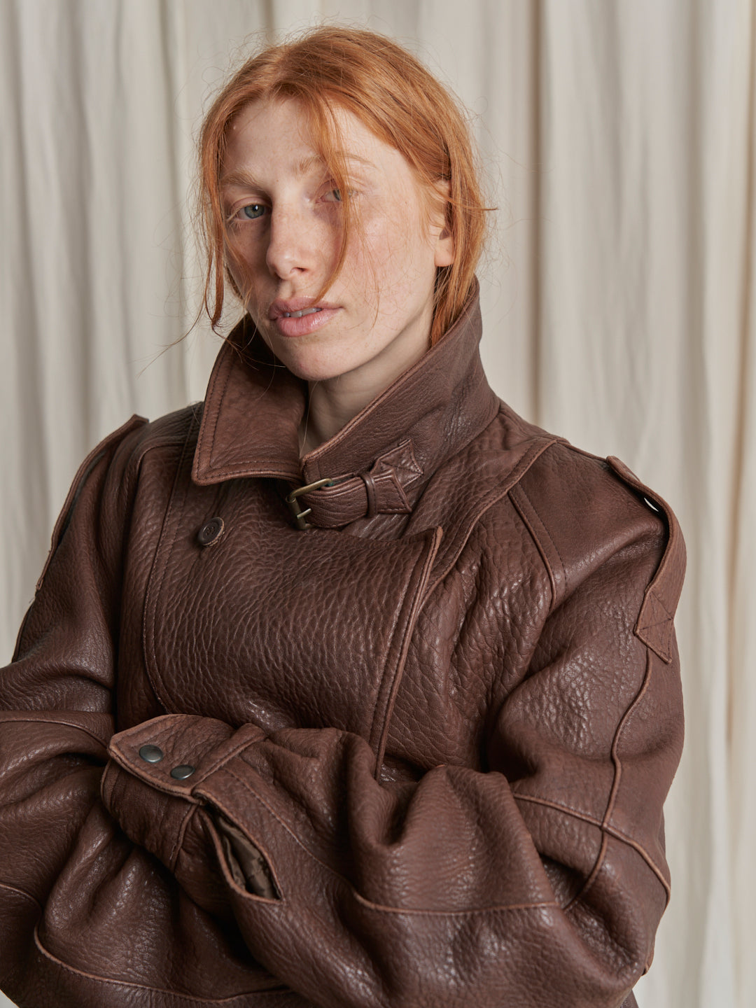 Bomber in pelle marrone made in Italy anni 80 over con fibbie