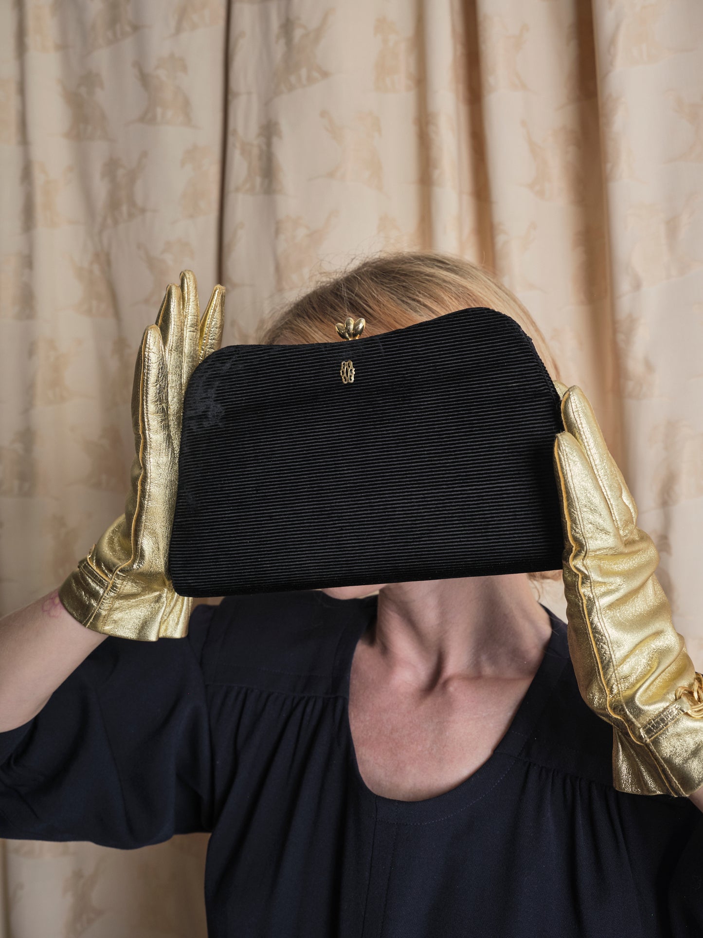 Pochette in velluto a coste anni 80