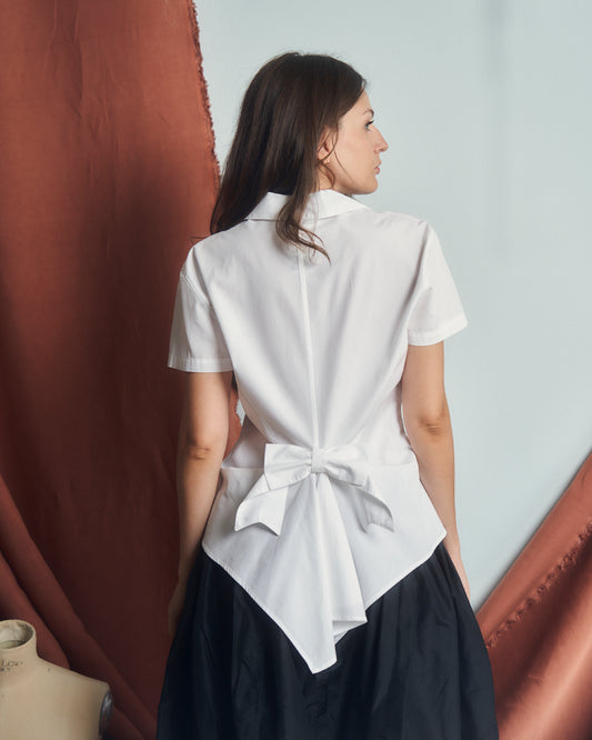 Camicia Moschino con fiocco sul retro, collo hawaii