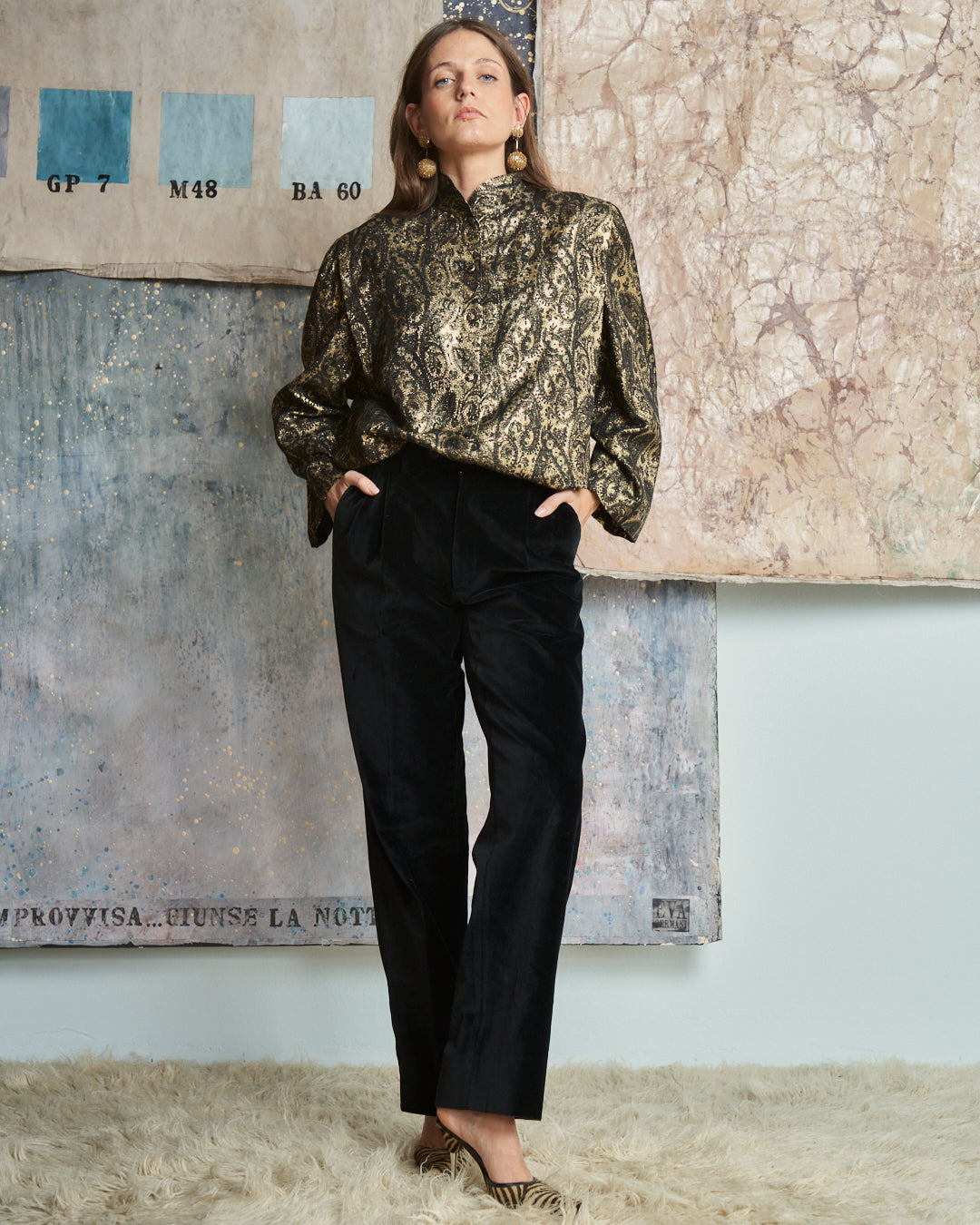 Blusa camicia in tessuto damascato jacquard lamé nero e oro