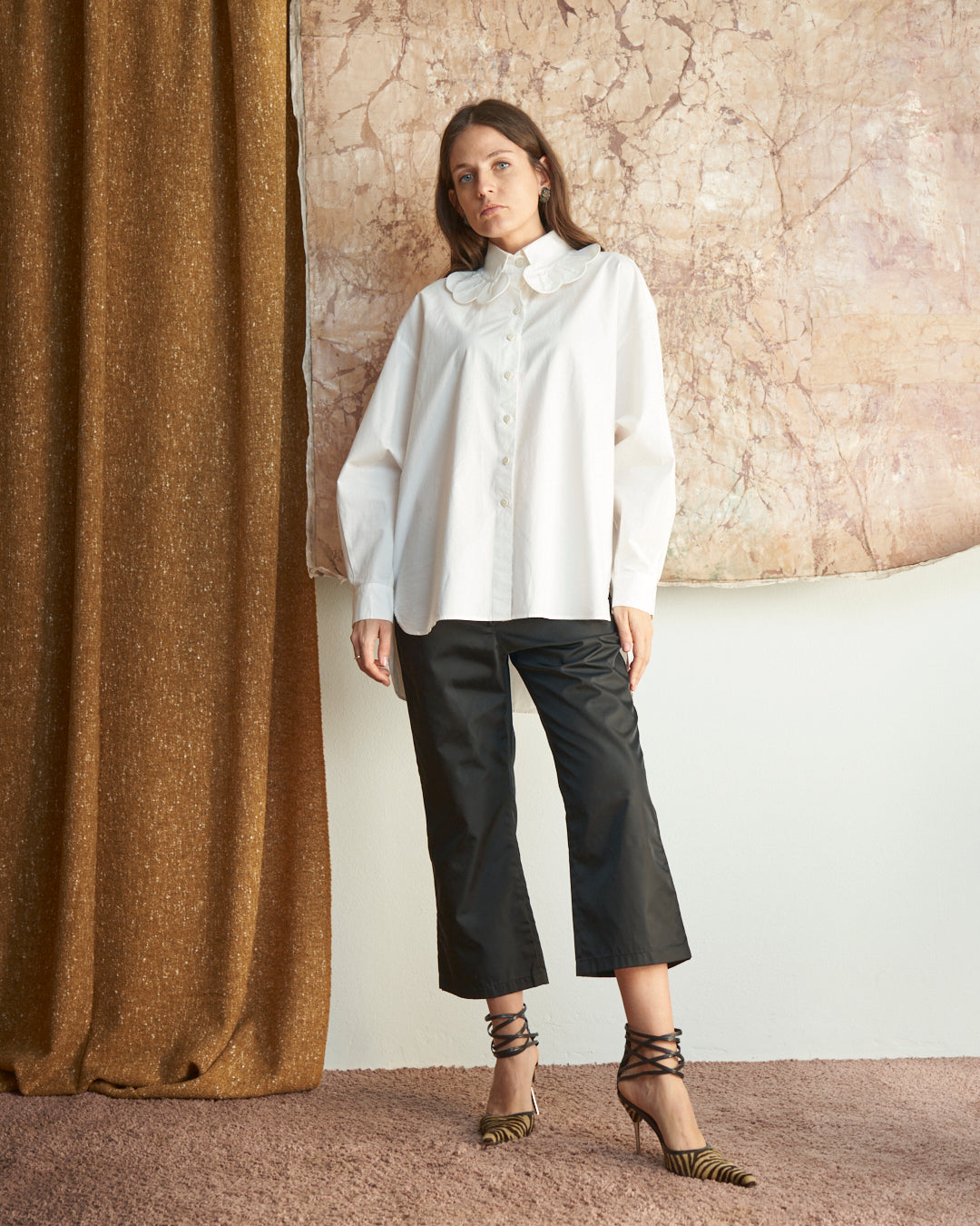 Camicia Chantal Thomass in popeline di cotone con collo petali