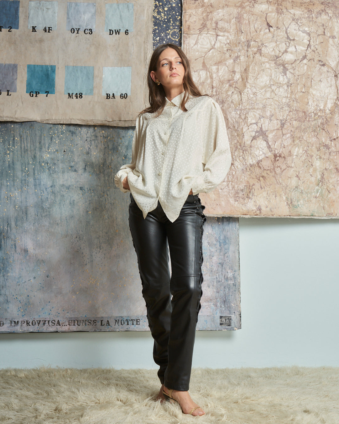 Blusa camicia in tessuto damascato jacquard lamé nero e oro (Copia)