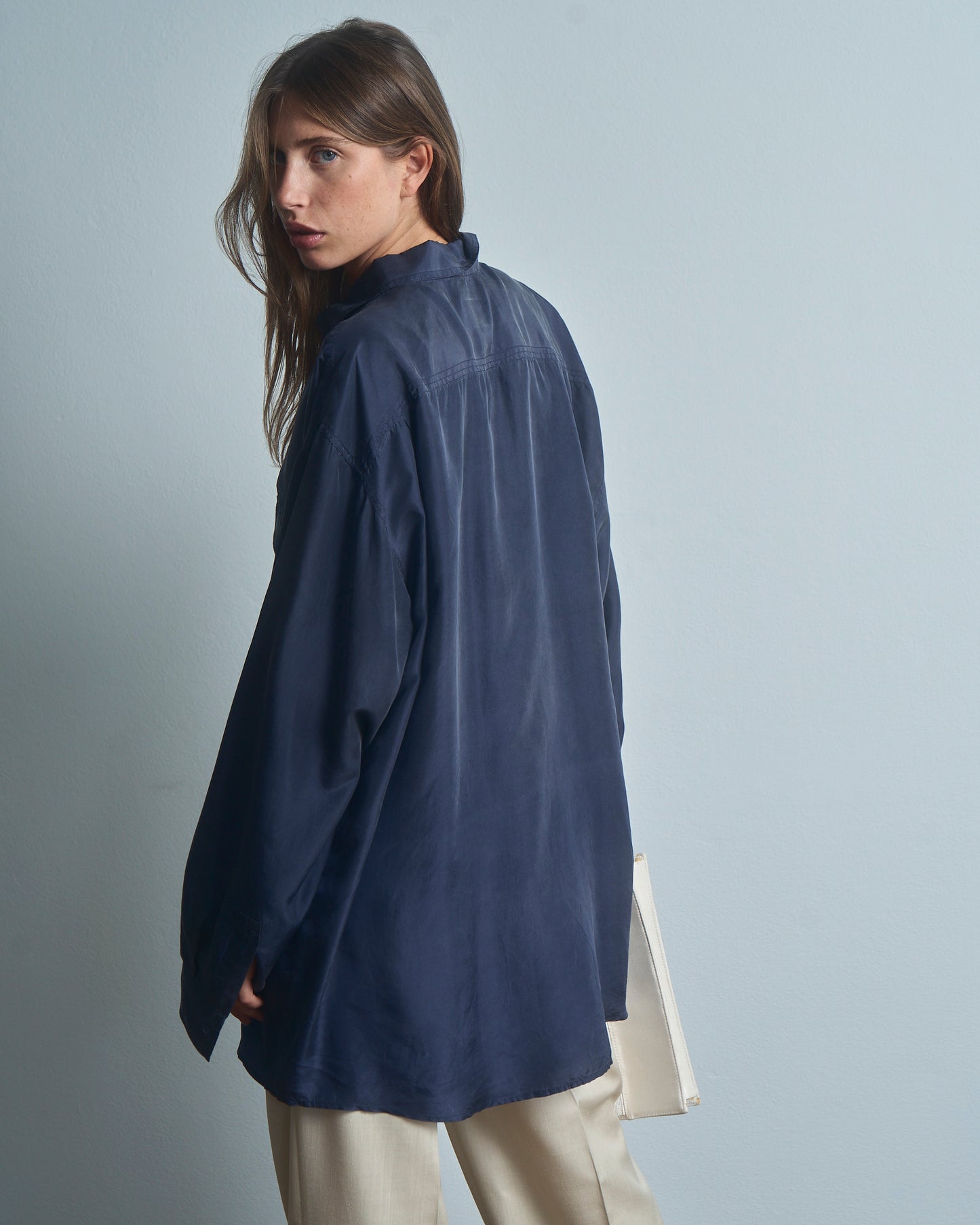 Camicia in seta maschile navy con tasche anni 80