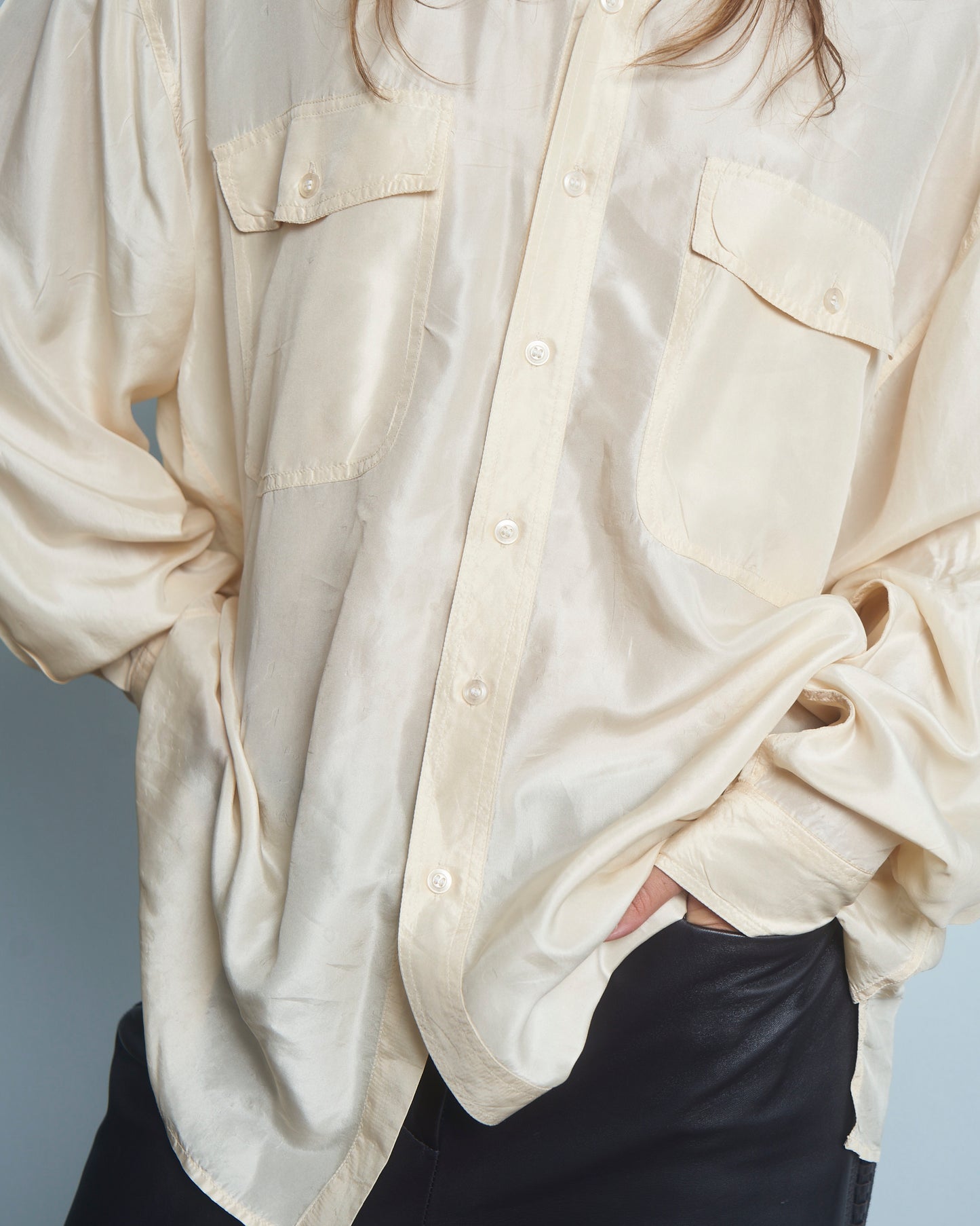 Camicia in seta maschile avorio con tasche anni 80