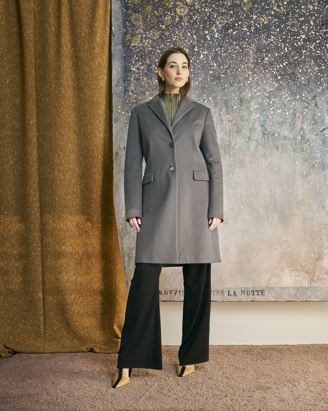 Cappotto in cashmere Burberry color salvia midi