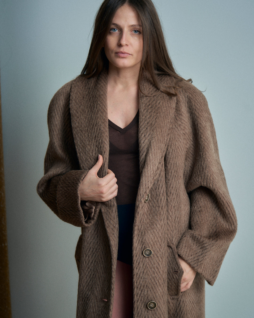 Cappotto in alpaca spigata color noce