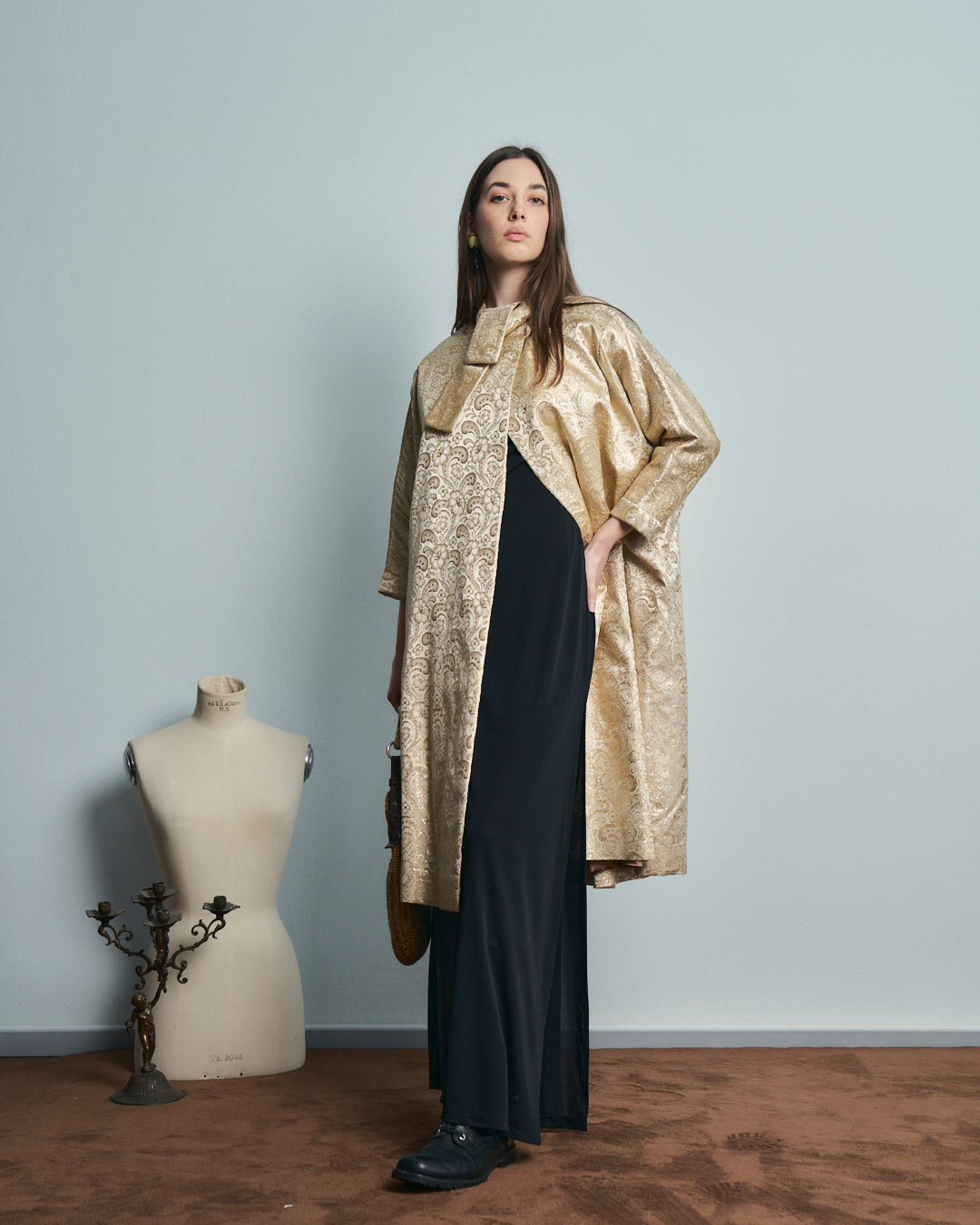 Cappotto anni 60 in tessuto Jacquard oro