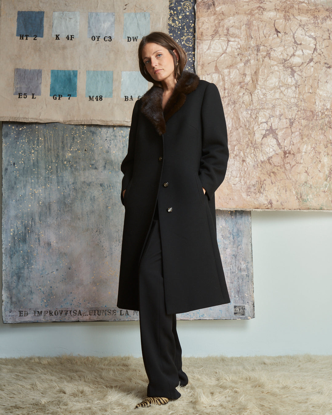 Cappotto in lana con collo in visone