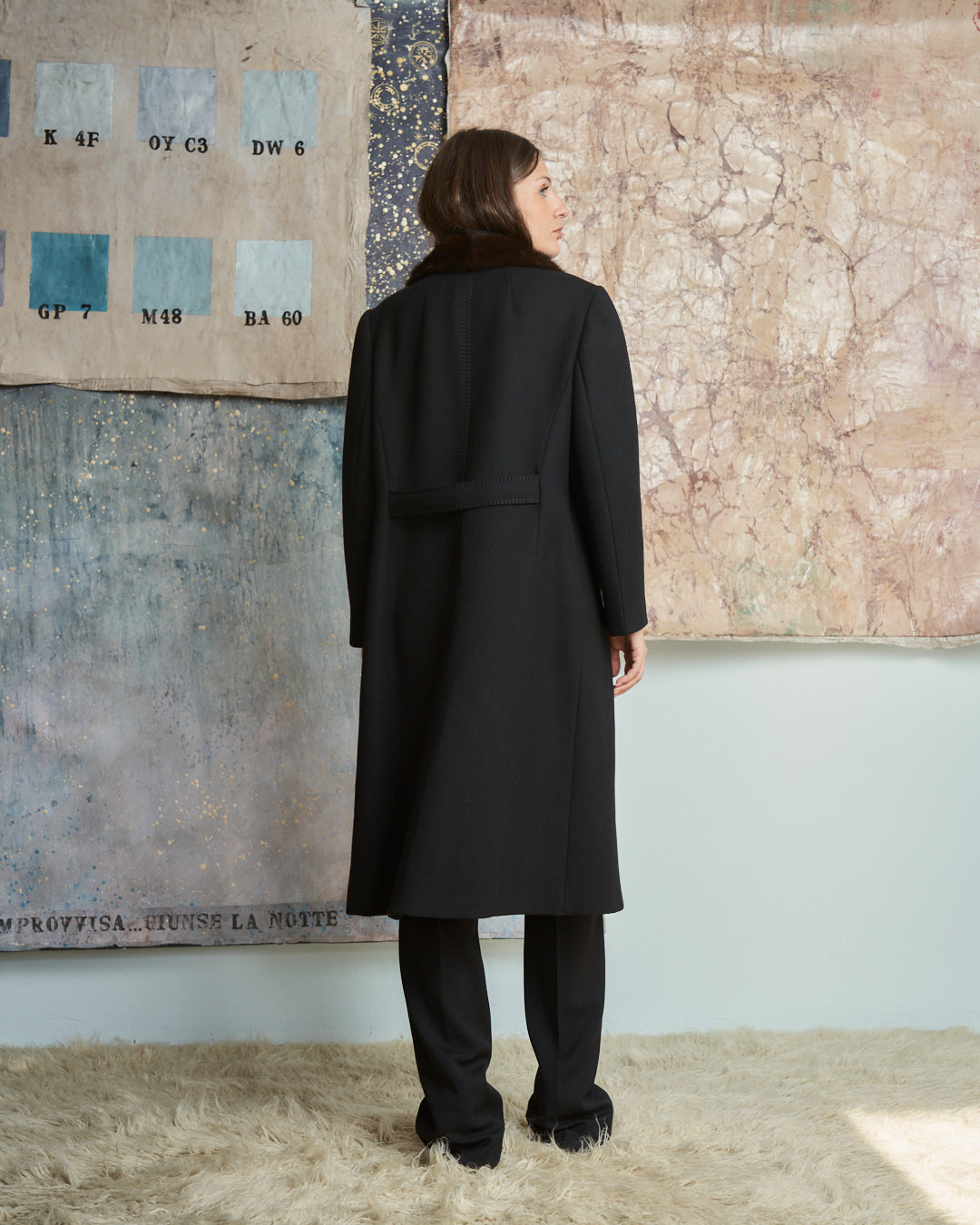 Cappotto in lana con collo in visone
