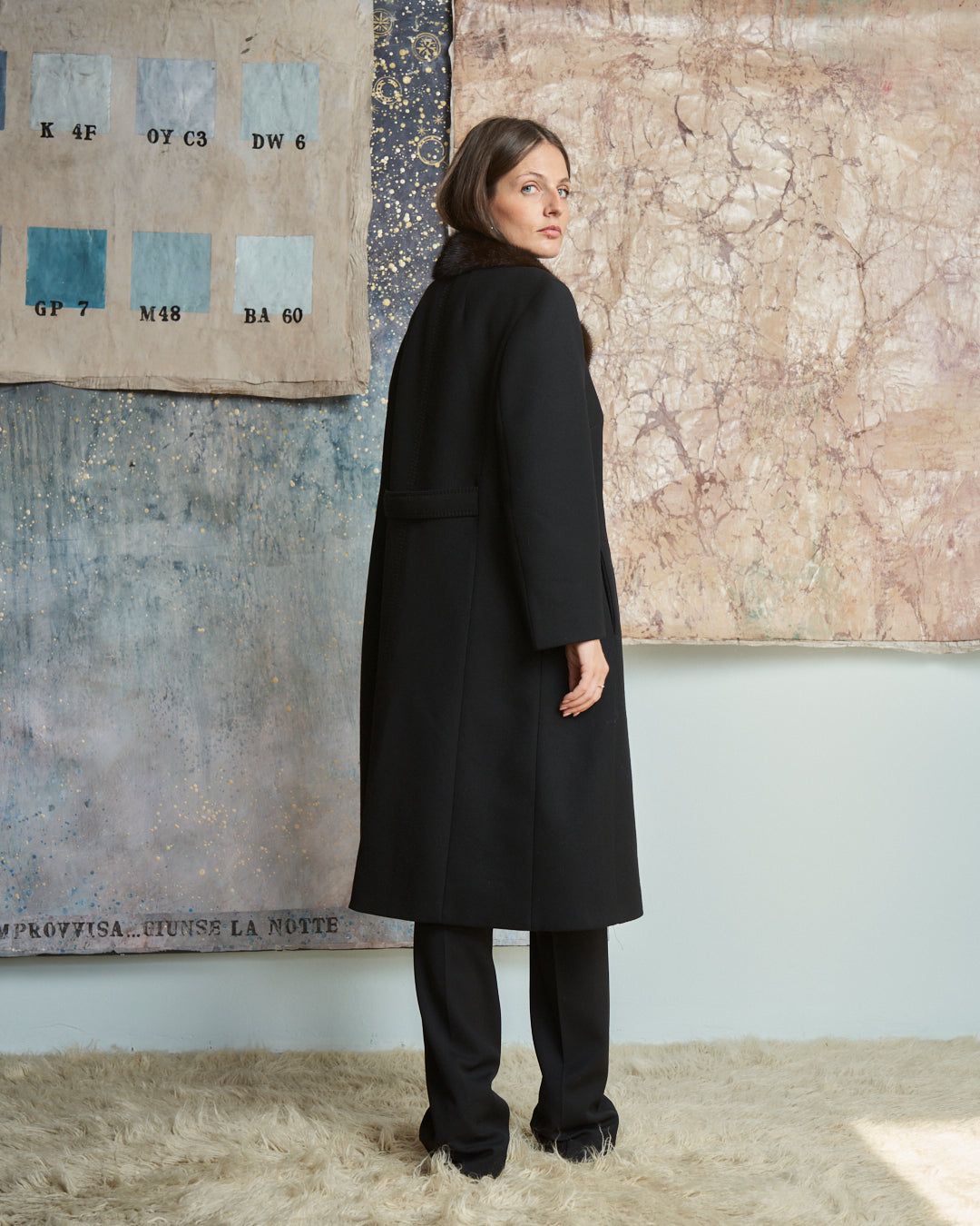 Cappotto in lana con collo in visone