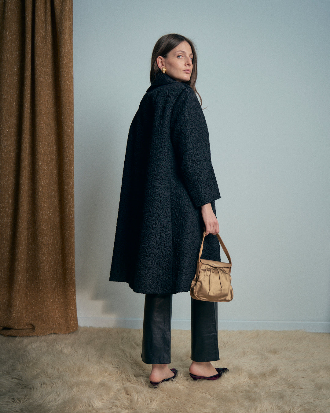 Cappotto anni 60 in tessuto damasco imbottito