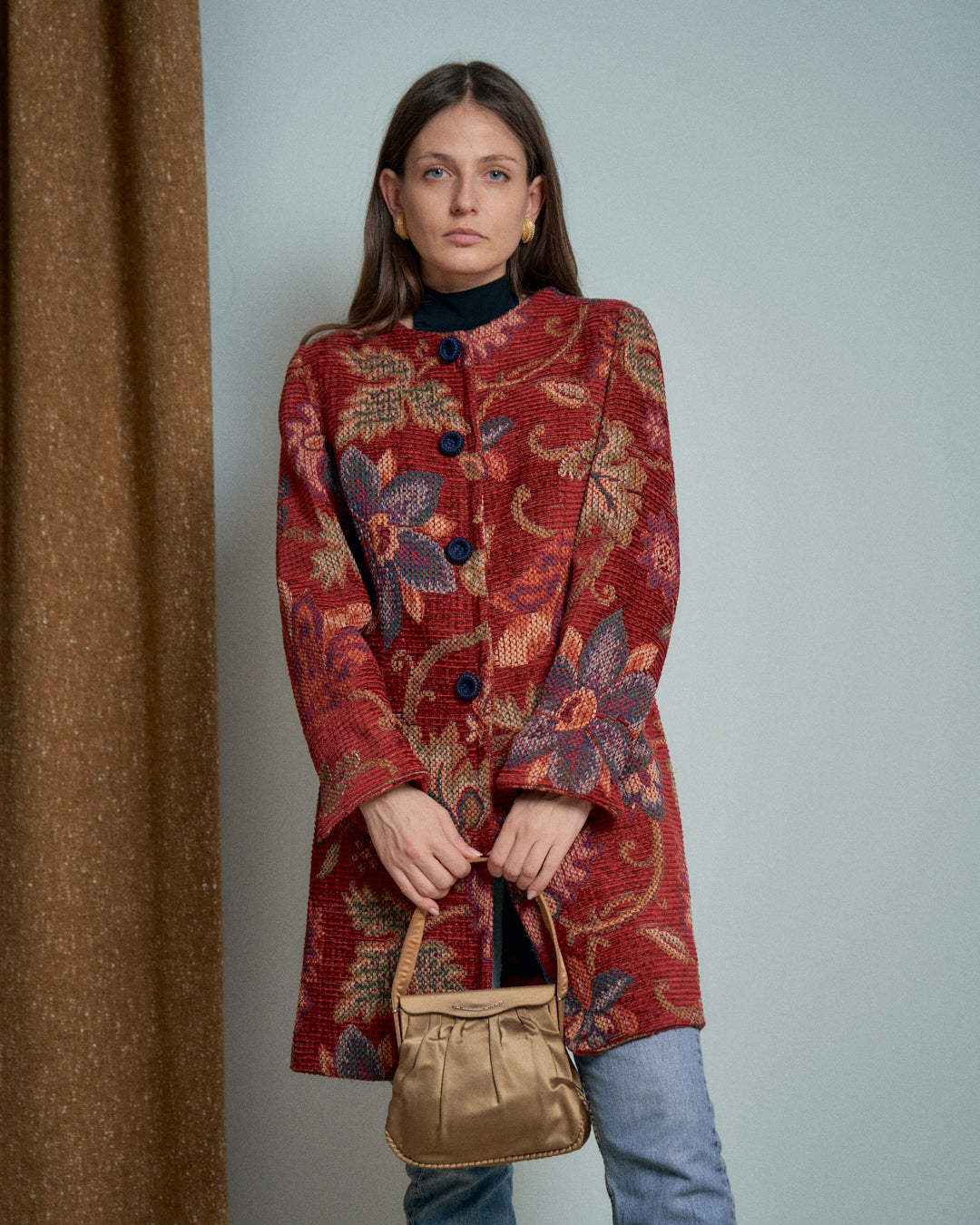 Cappotto sartoriale in tessuto tapestry effetto ciniglia bottoni passamanerie