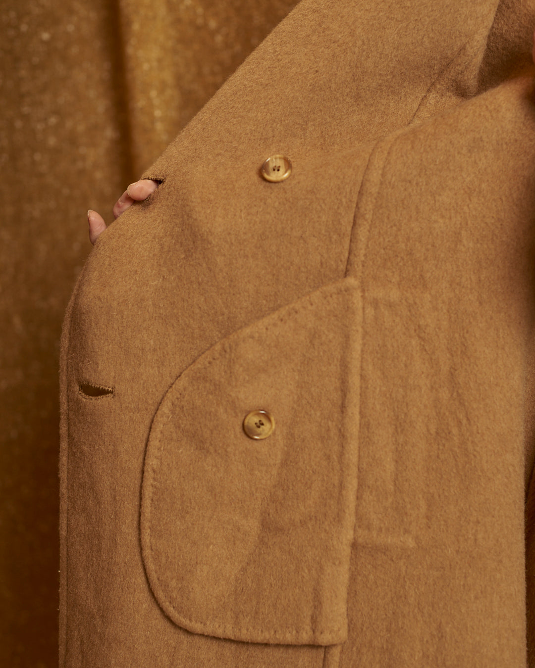 Cappotto in lana doppiato color tabacco