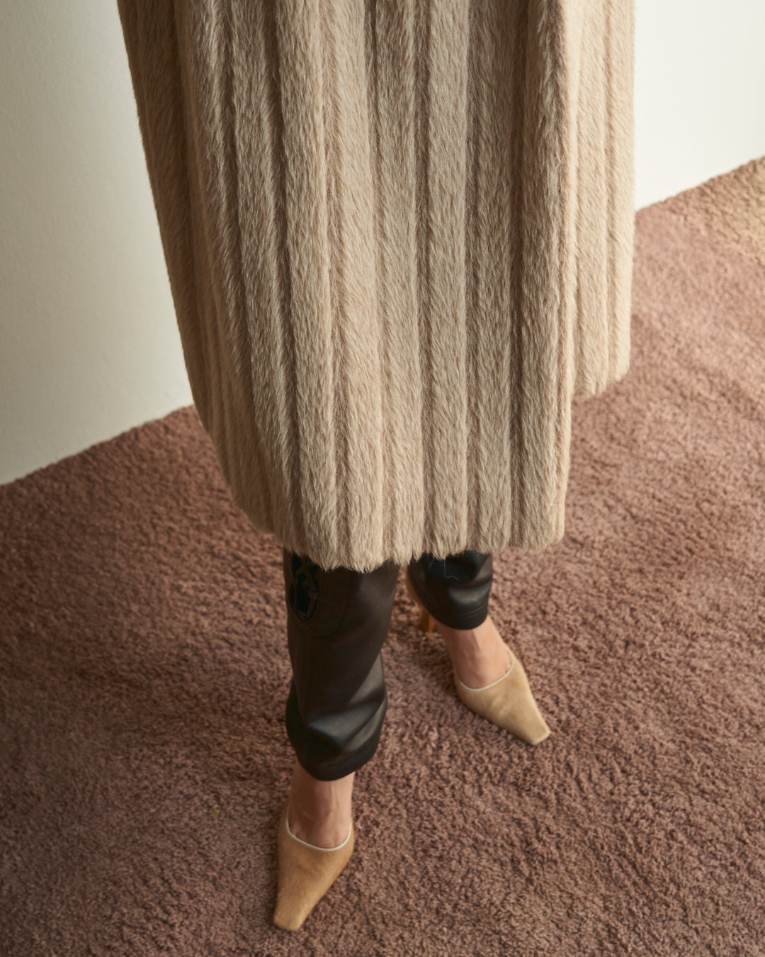 Cappotto sartoriale in alpaca e collo in pelliccia