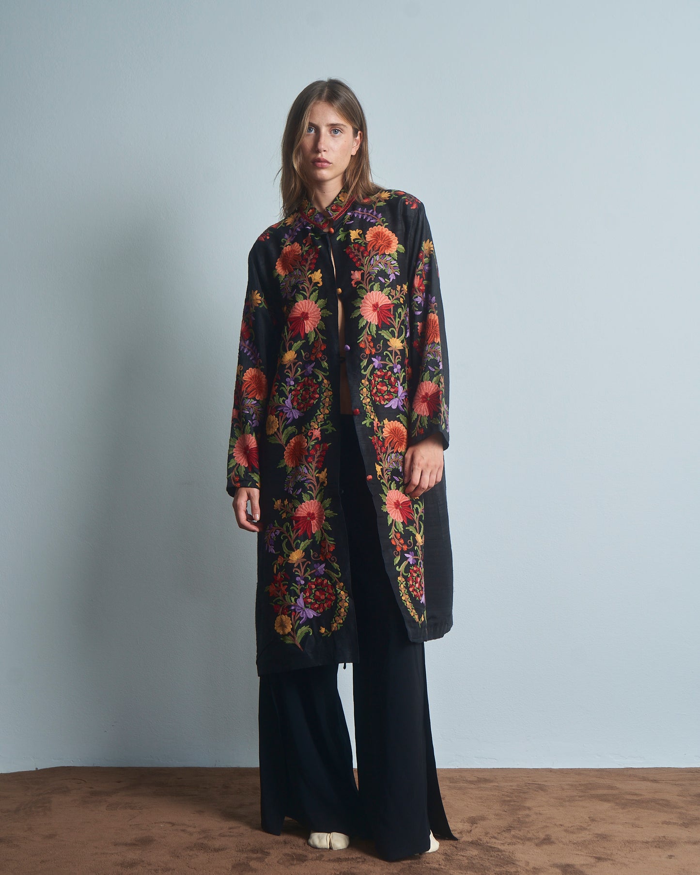 Cappotto leggero in seta ricamato