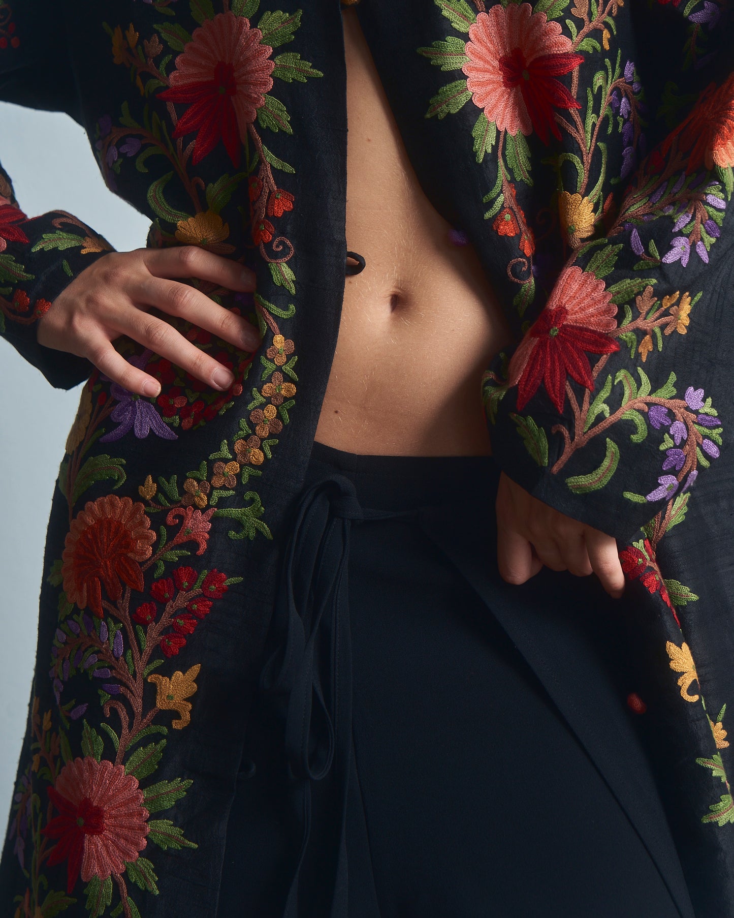 Cappotto leggero in seta ricamato