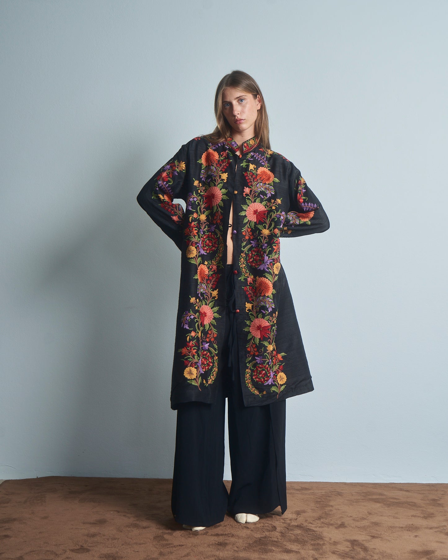 Cappotto leggero in seta ricamato