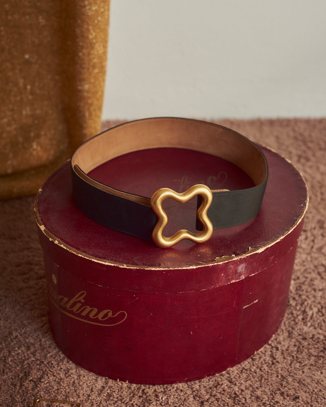 Cintura Moschino redwall in tessuto ottoman e pelle con fibbia dorata