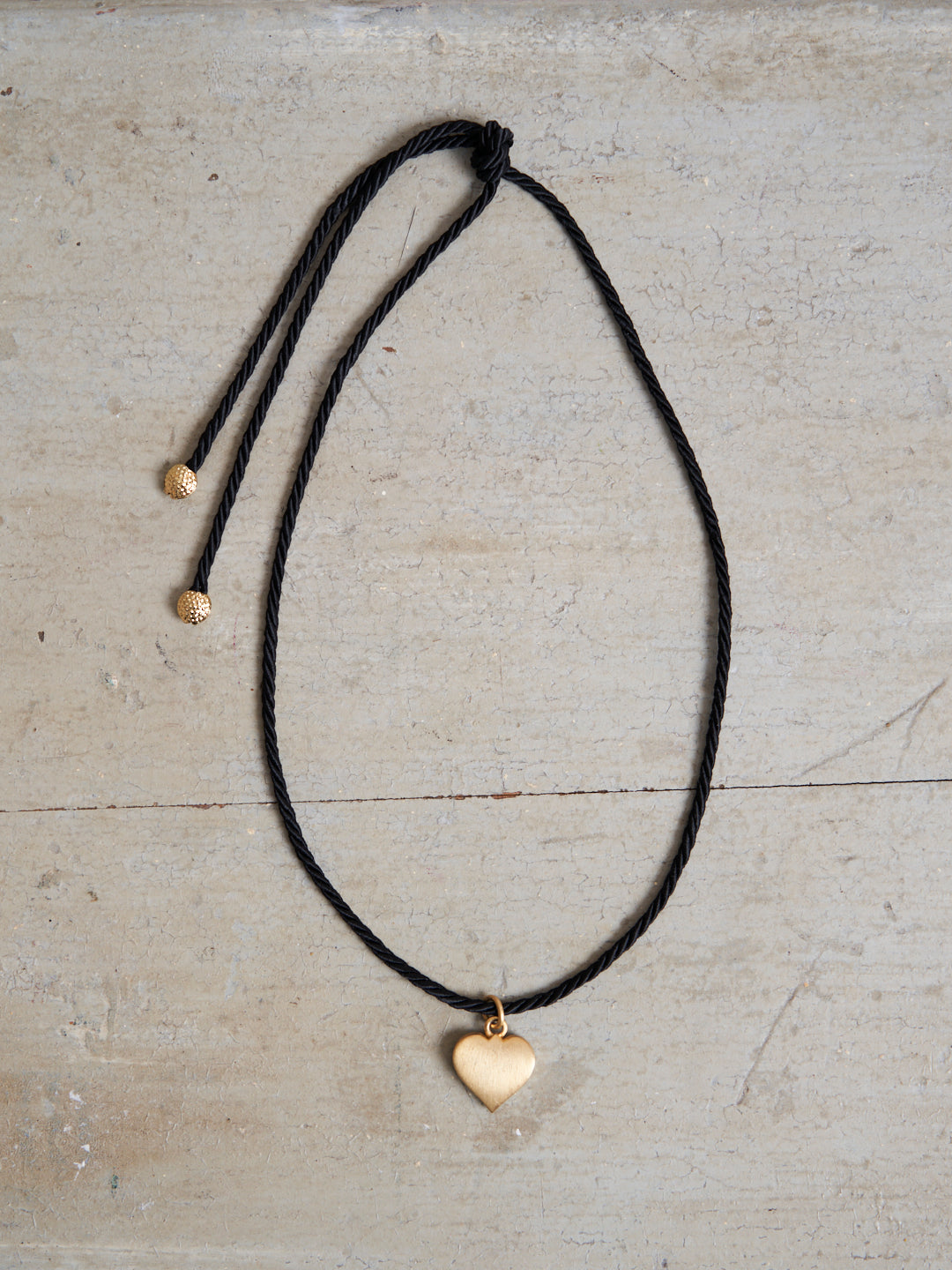 Collana torchon tessuto satin con pendente a cuore