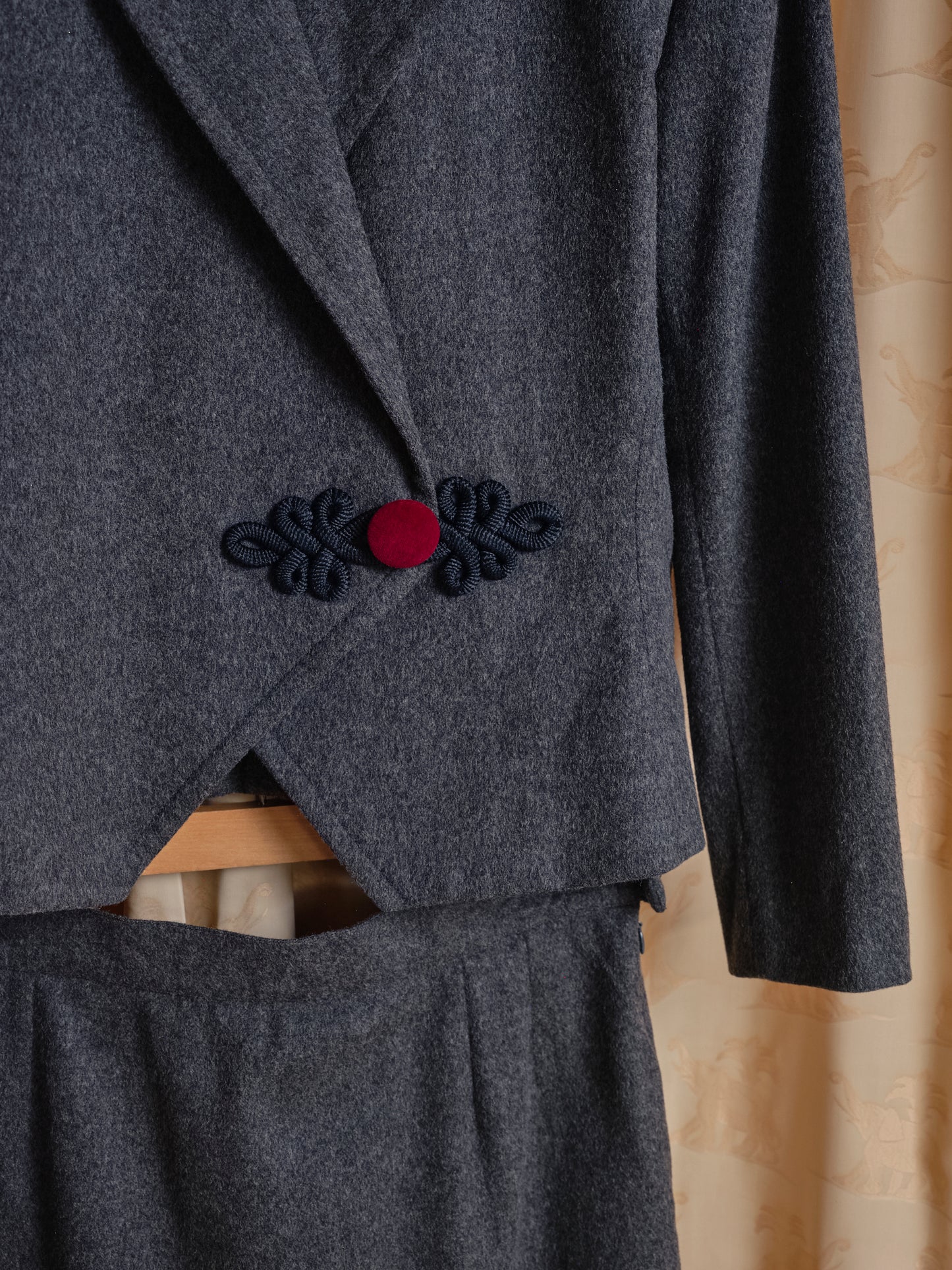 Completo Tailleur firmato "YSL" alamaro