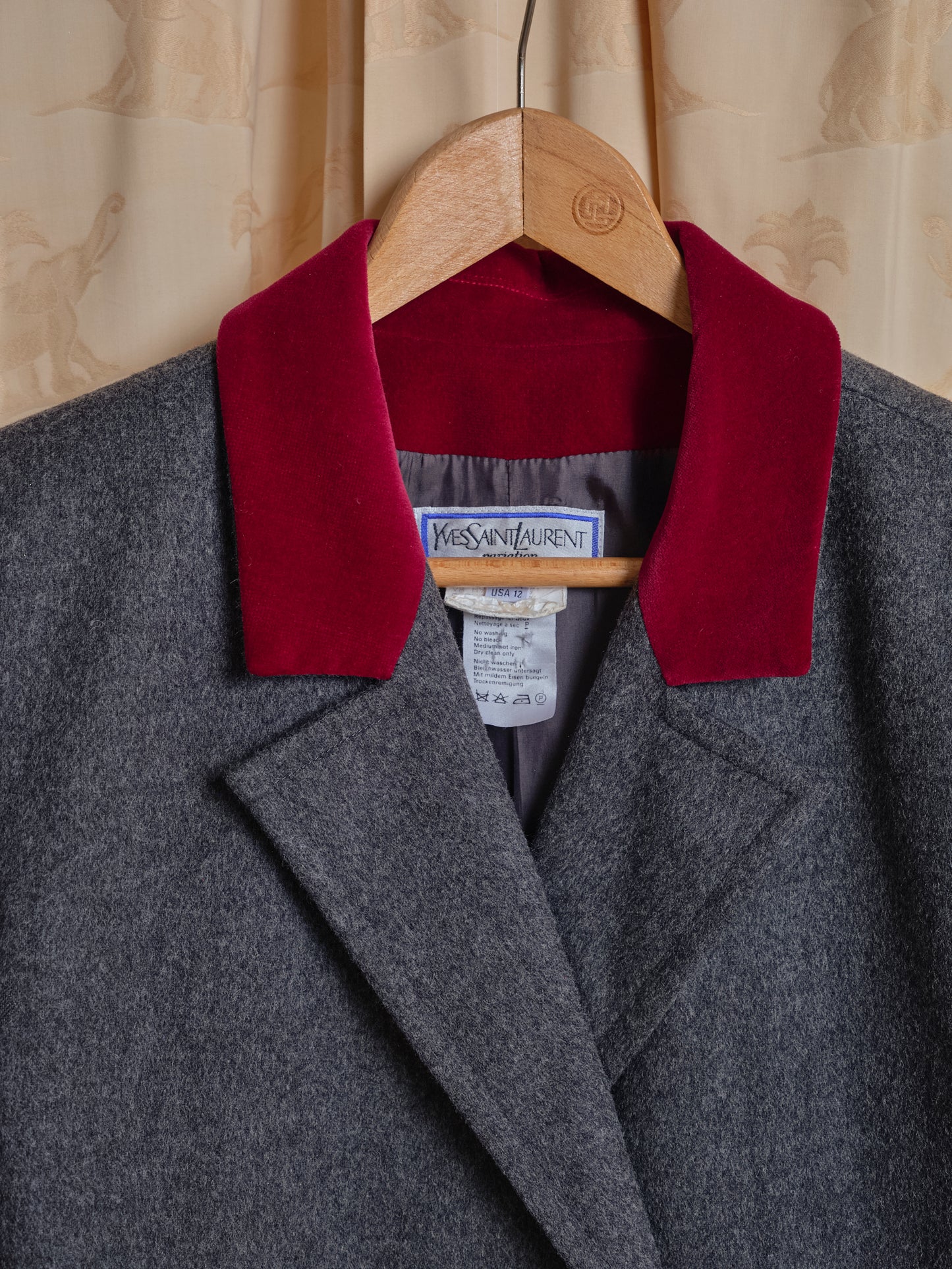 Completo Tailleur firmato "YSL" alamaro