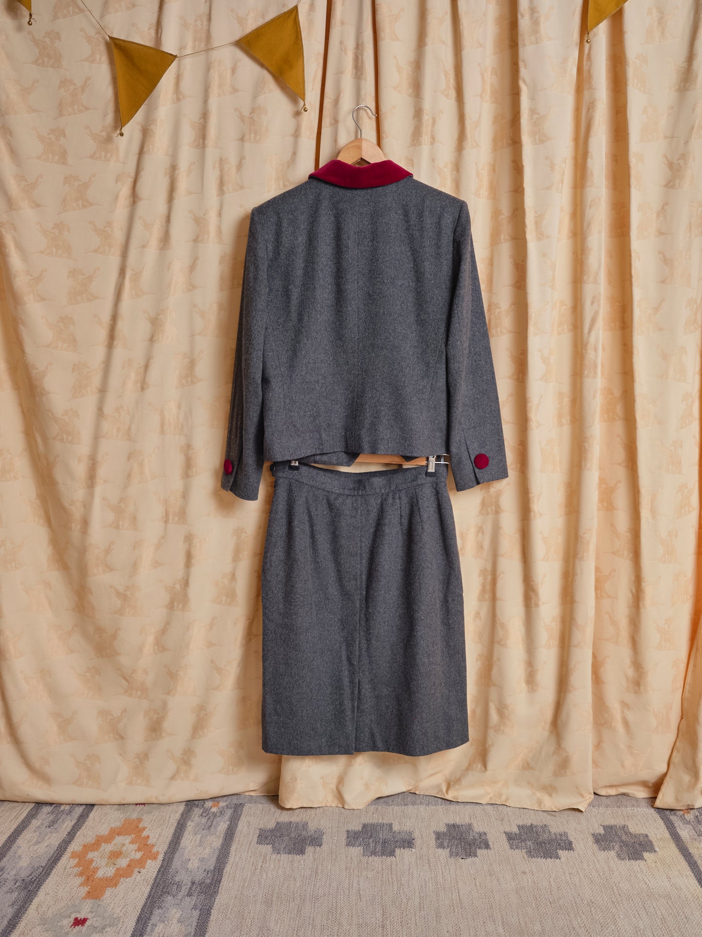 Completo Tailleur firmato "YSL" alamaro