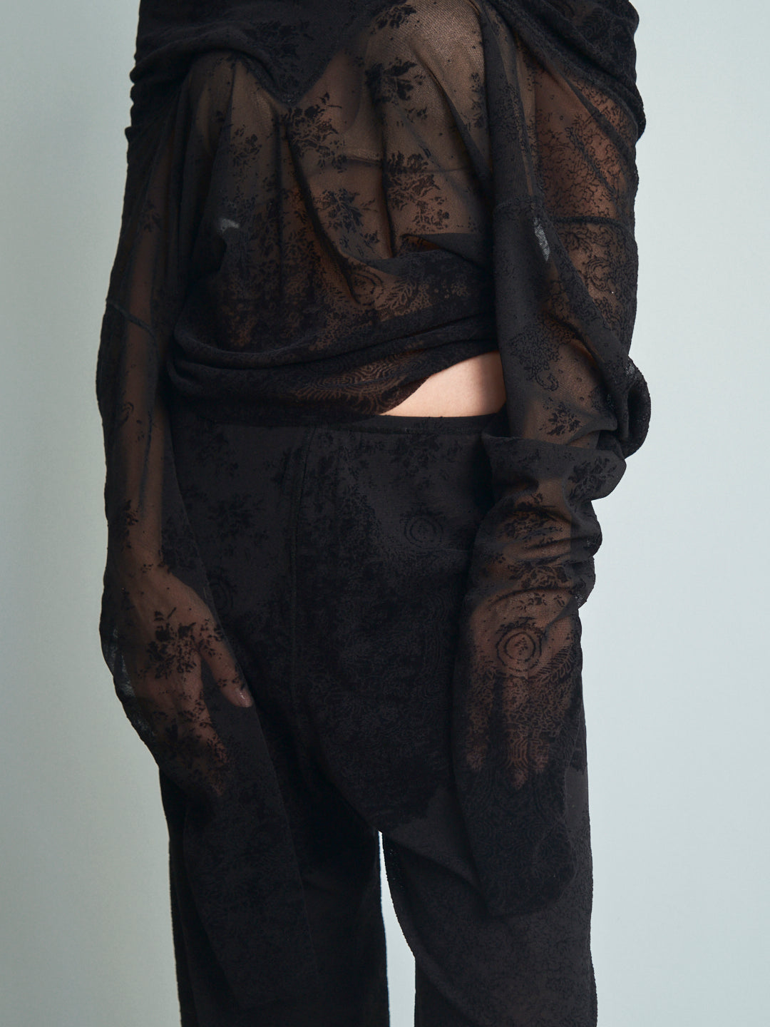 Completo Jean Paul Gaultier mesh pantalone e t-shirt