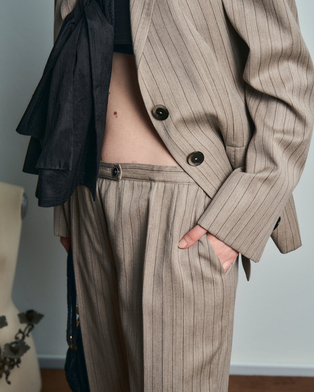 Completo In lana Tessuto Valentino sartoriale gessato anni 80