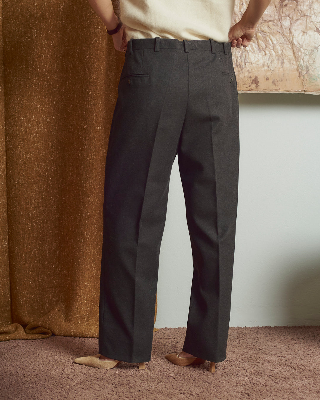 Completo maschile grigio in lana vintage