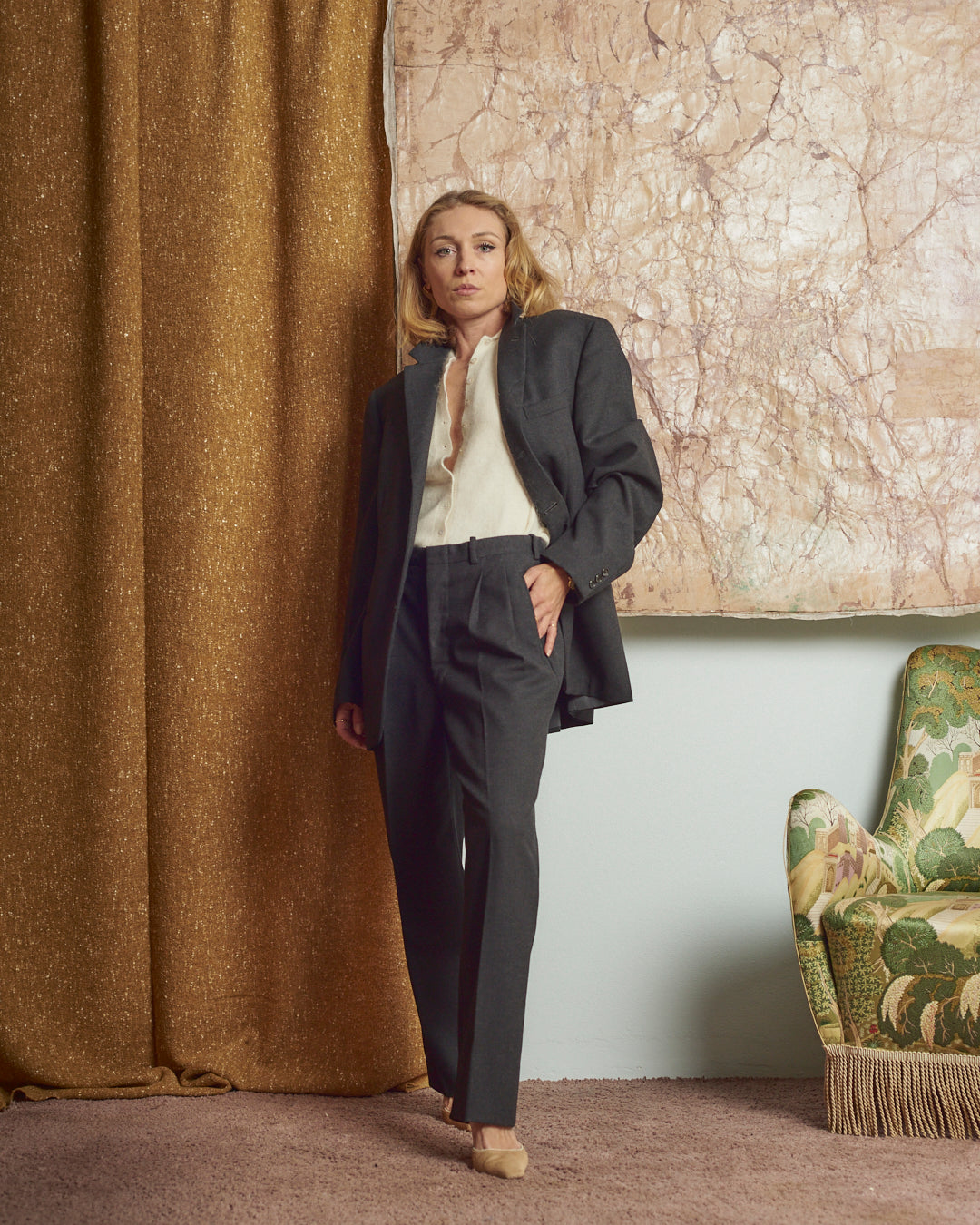 Completo maschile grigio in lana vintage