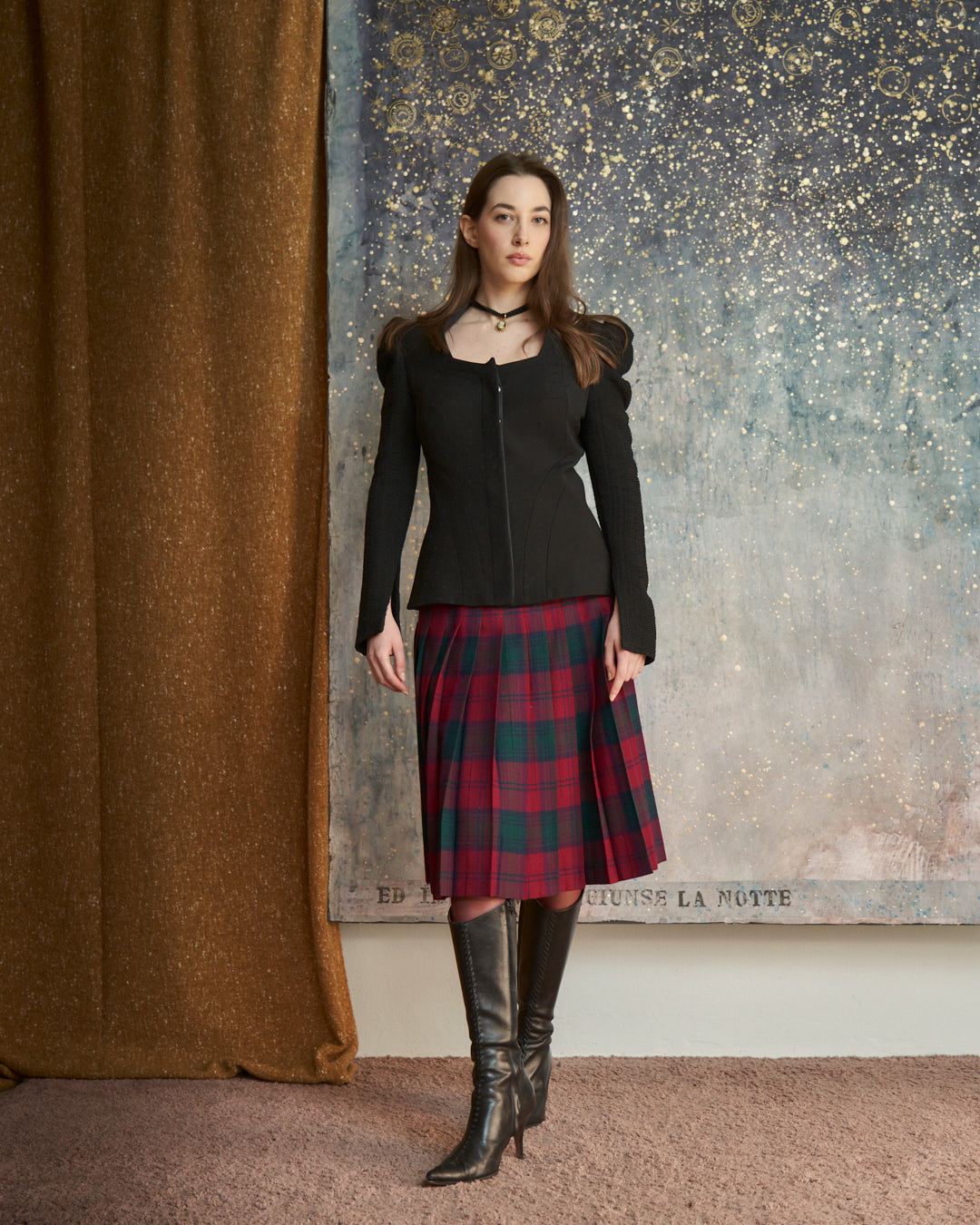 Giacca Antonio Berardi nera in lana con maniche guaina arricciate e goffrate