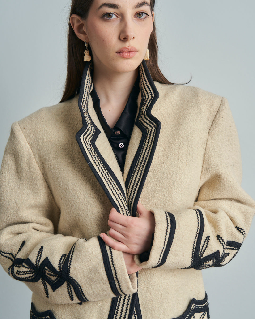 Giacca anni 70 americana Guatemala in lana con ricami neri tradizionali