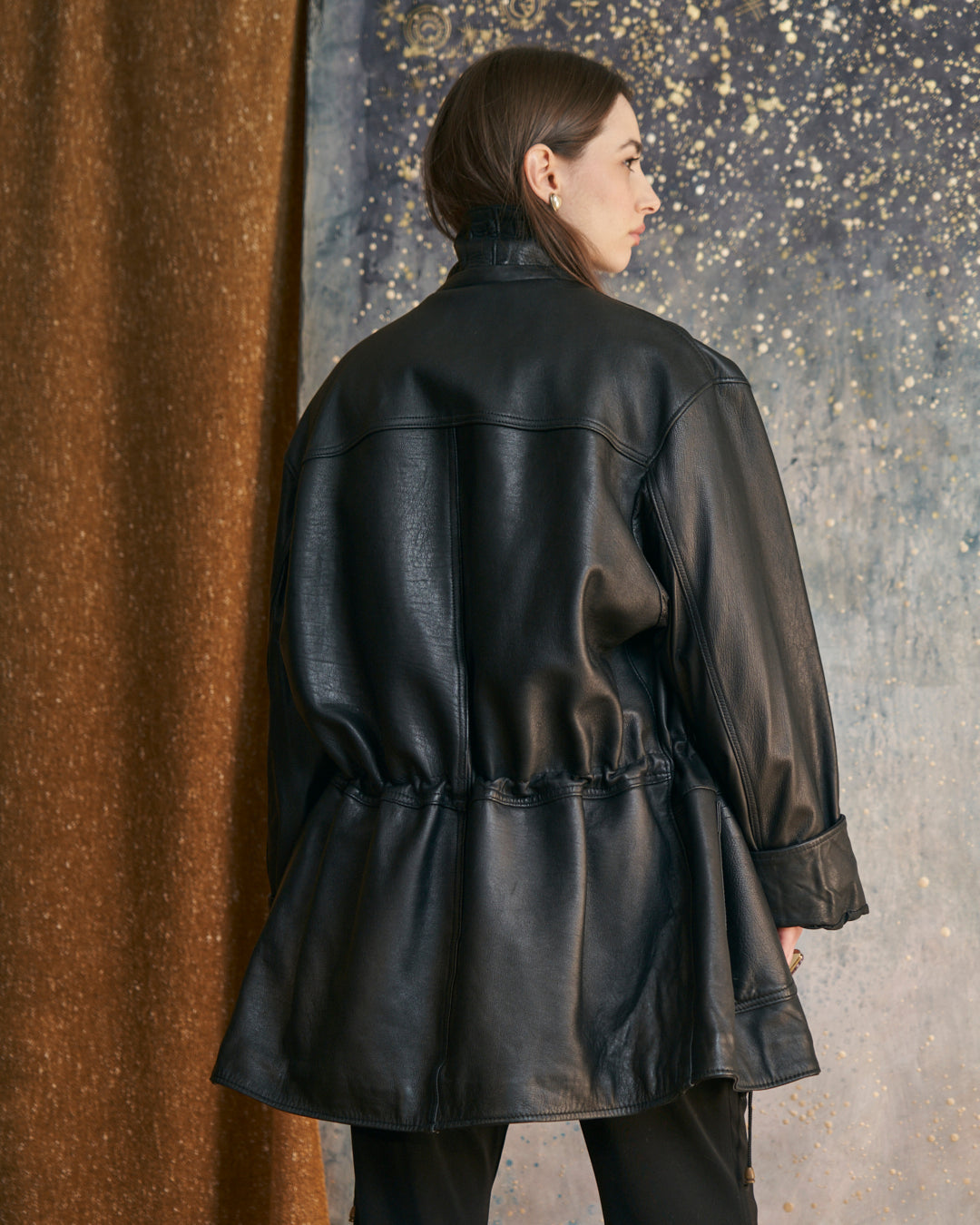 Giacca in pelle con coulisse nera