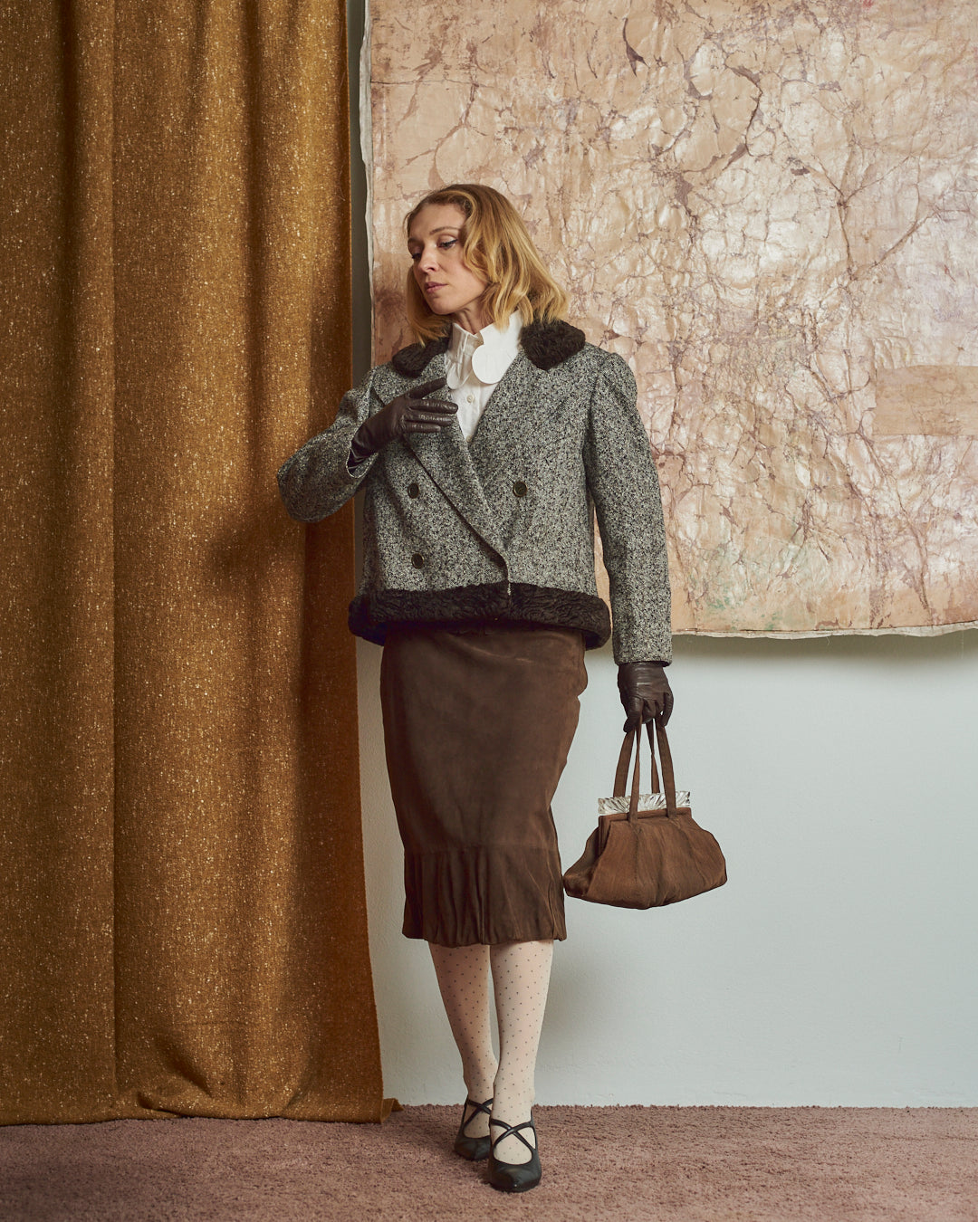 Giacca corta Fendi 365 in lana con bordi in pelliccia ecologica