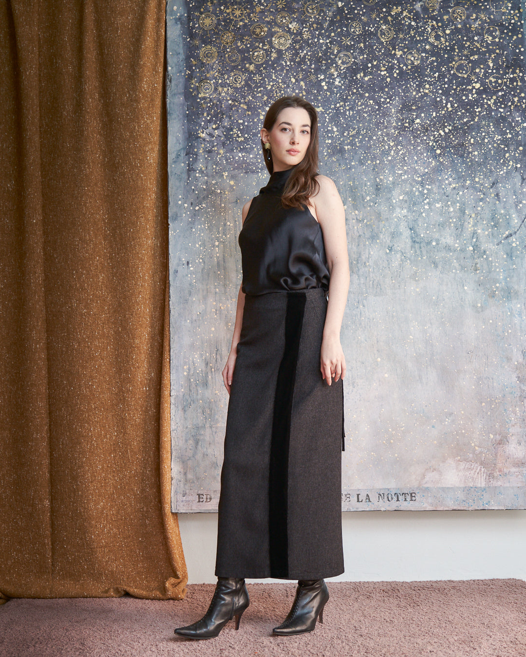 Gonna a portafogli in lana grigio antracite melange con profilo in velluto