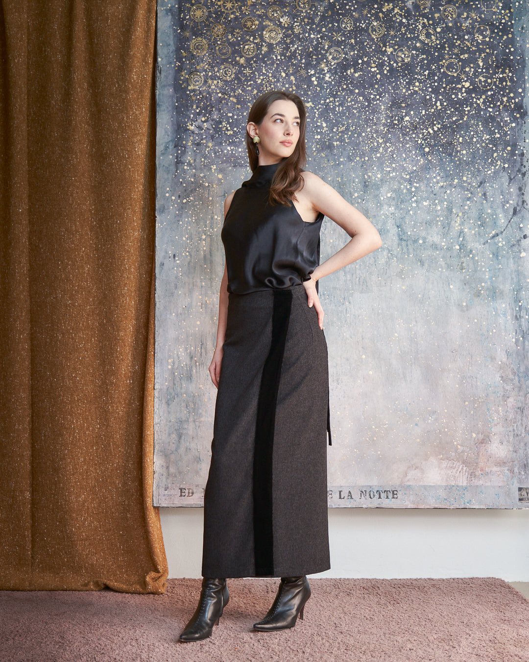 Gonna a portafogli in lana grigio antracite melange con profilo in velluto