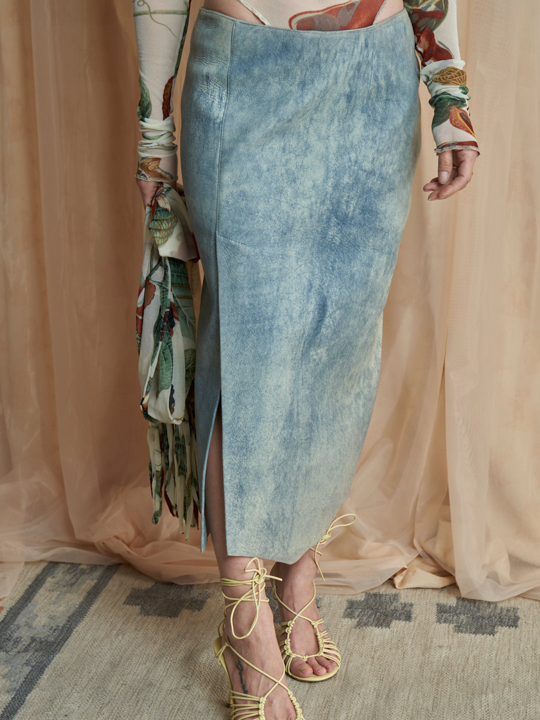 Gonna in pelle effetto slavato denim anni 90