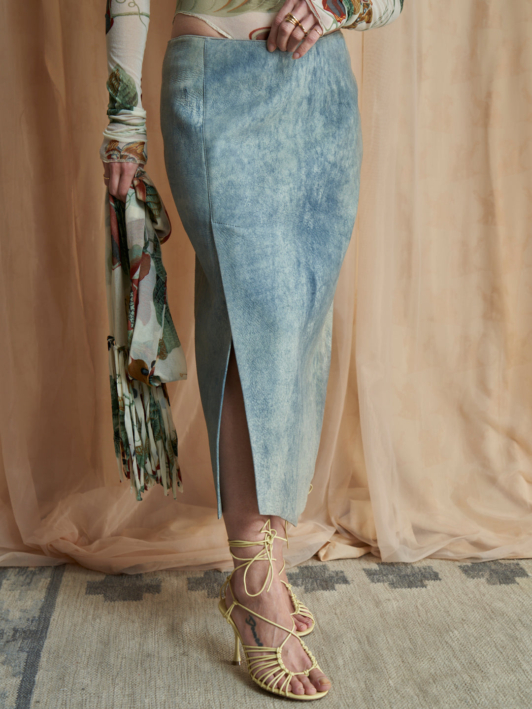 Gonna in pelle effetto slavato denim anni 90