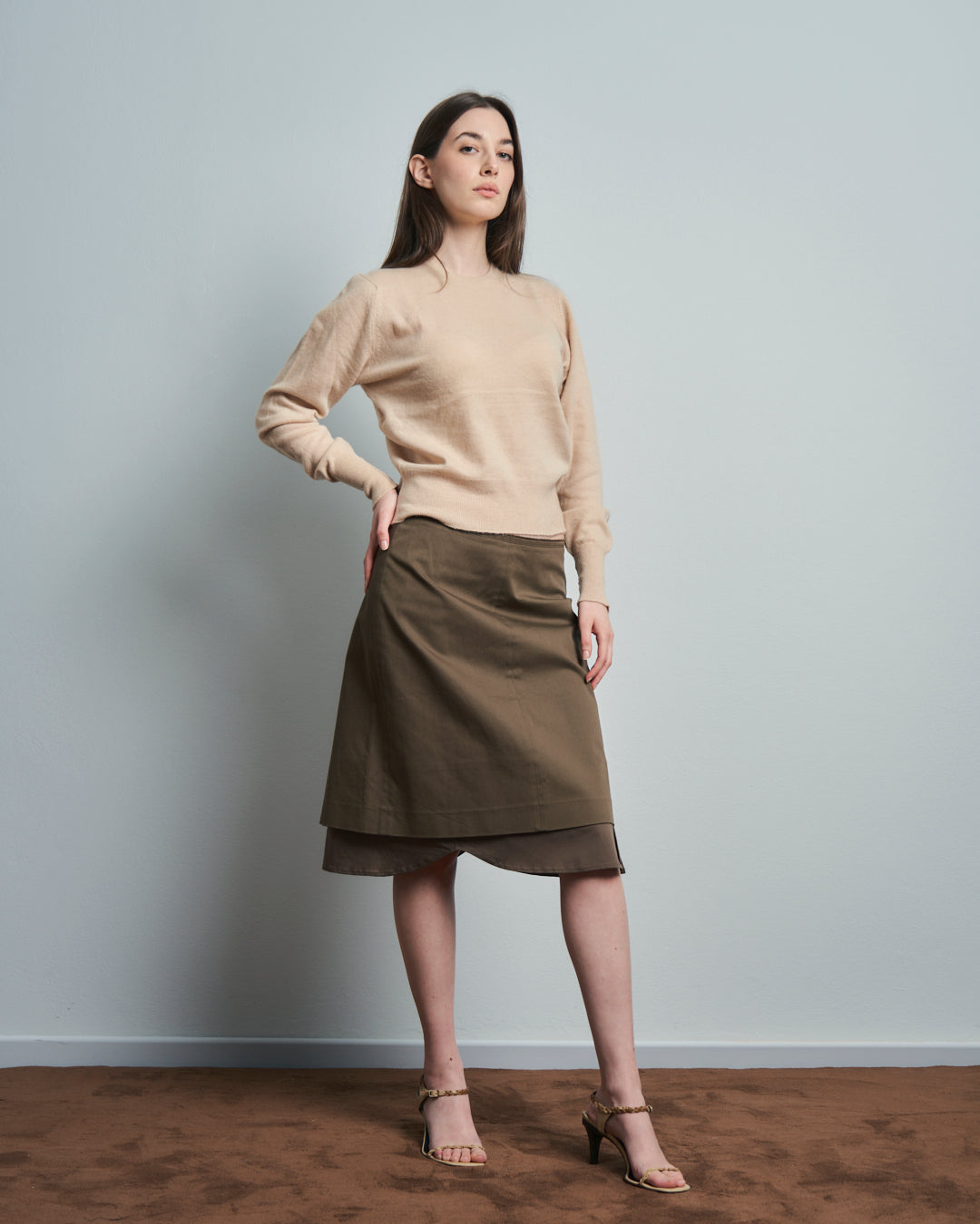 Maglia anni 50 in cashmere beige girocollo made in Scotland