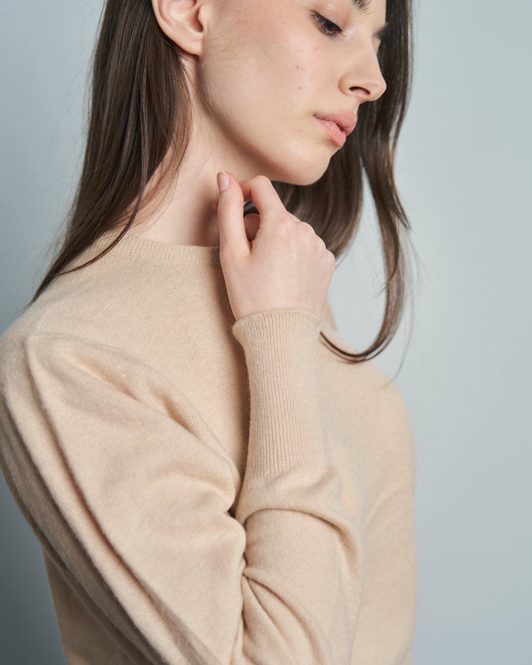 Maglia anni 50 in cashmere beige girocollo made in Scotland