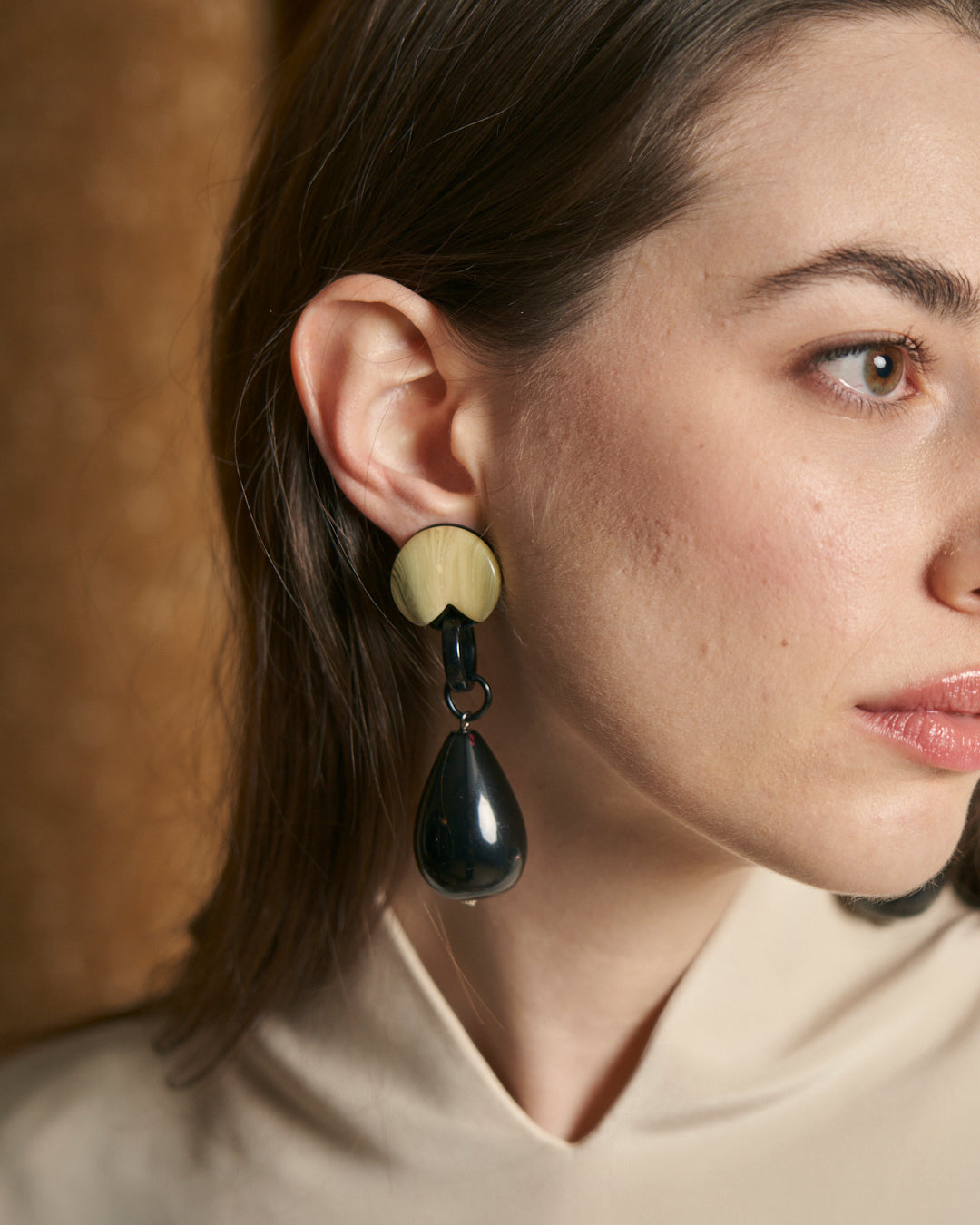 Orecchini pendenti a clip con goccia grande